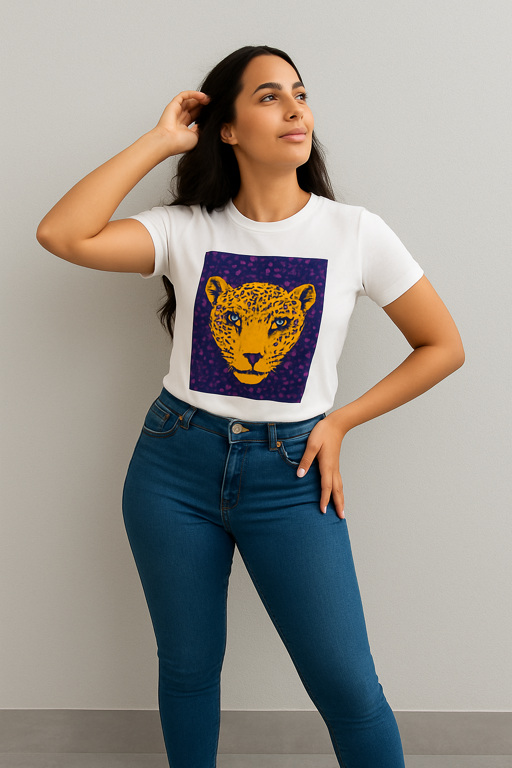 T-shirt feminina onça pintada coração- White